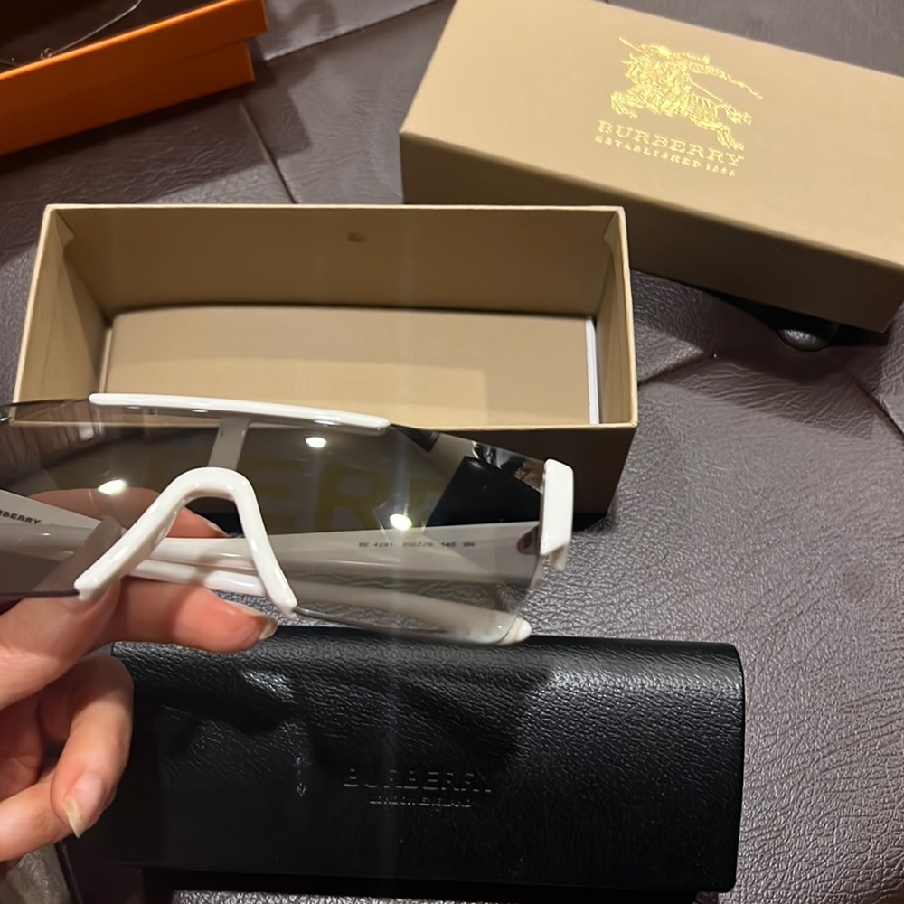 BURBERRY Hologram Shield Sunglasses White - Picture 2 of 4